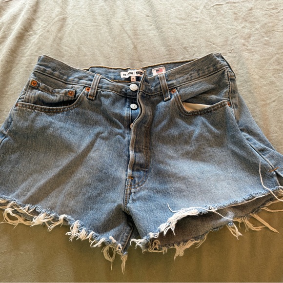 Levi’s Denim shorts size 29 - Picture 1 of 4